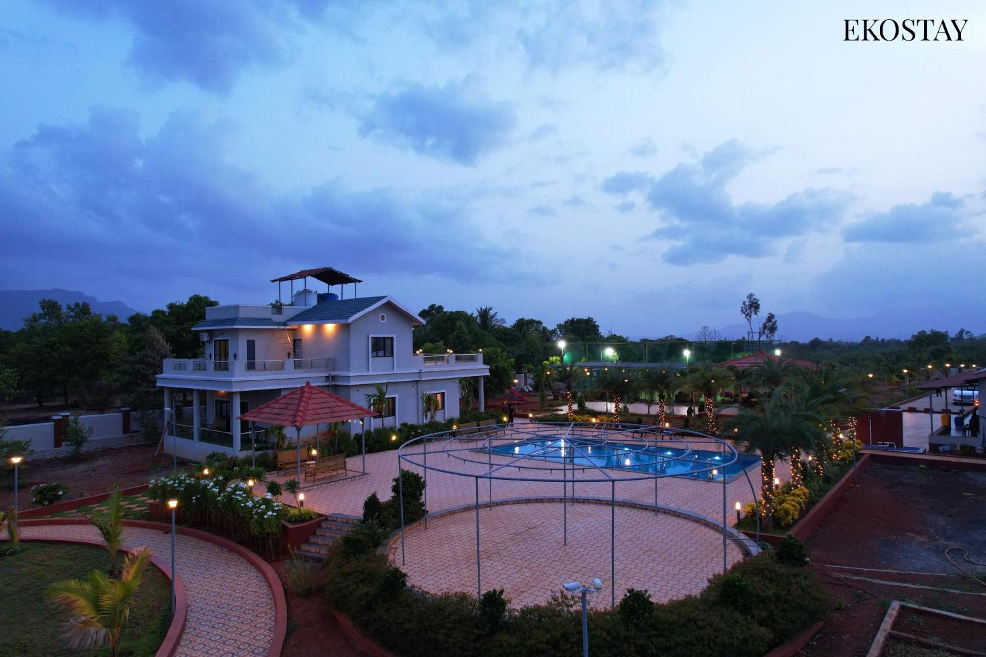Ekostay Gold Palm Estate I Cricket Turf I Rain Dance I 2 Acre Property Karjat Exterior foto