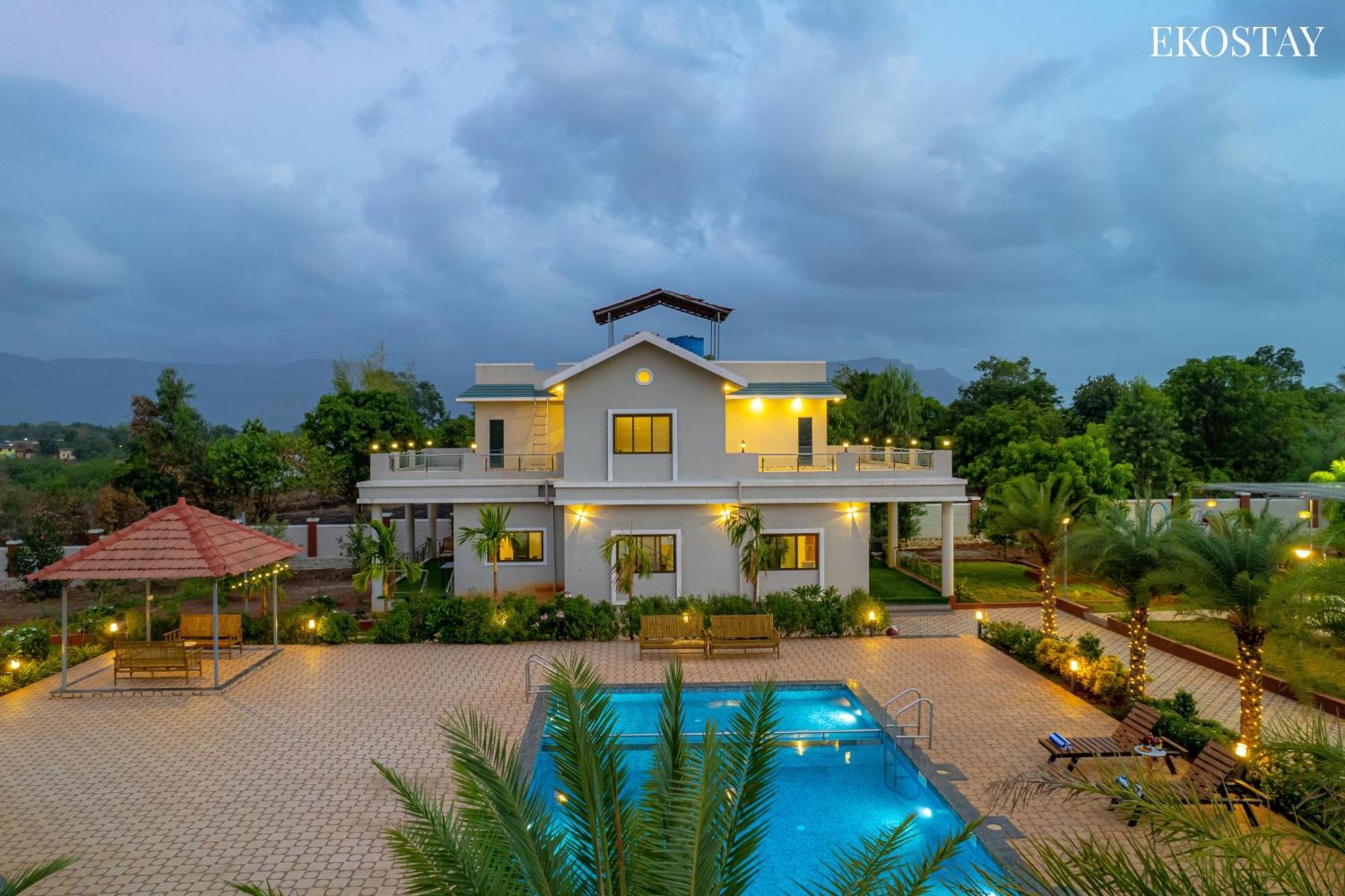 Ekostay Gold Palm Estate I Cricket Turf I Rain Dance I 2 Acre Property Karjat Exterior foto