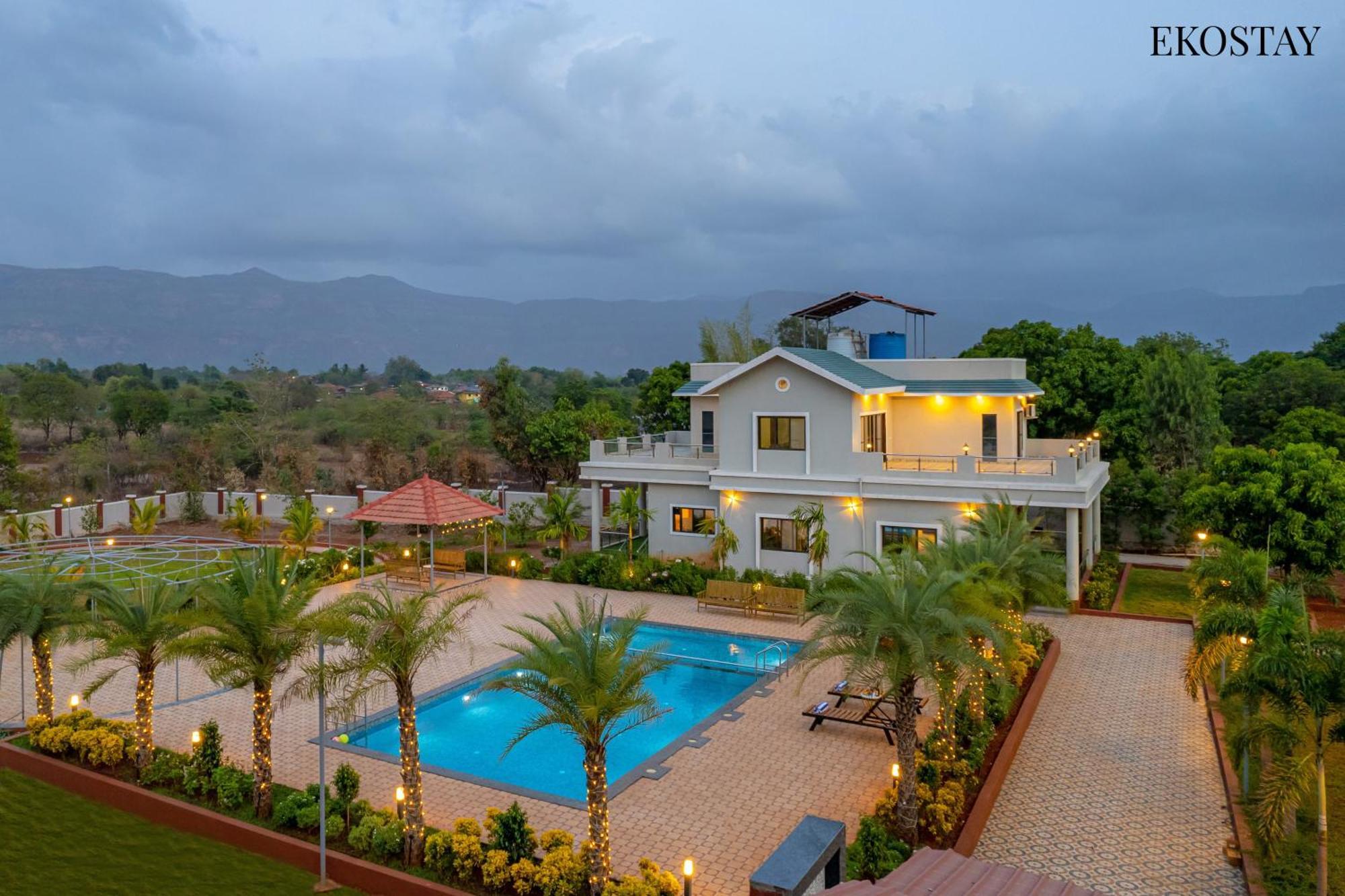 Ekostay Gold Palm Estate I Cricket Turf I Rain Dance I 2 Acre Property Karjat Exterior foto